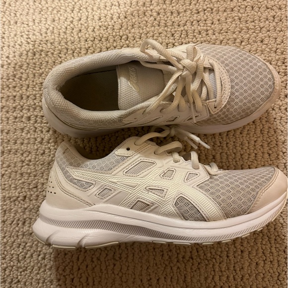 Asics Jolt 3 4E Wide 'White' size 5 Women’s - Picture 2 of 4